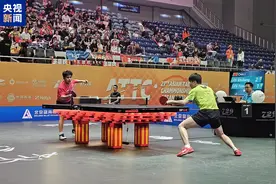 林诗栋拿下第二盘！乒乓球亚锦赛男团决赛2-0领先图片