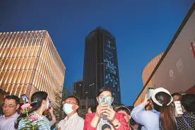 “万亿之城”为何这样“经营城市”图片