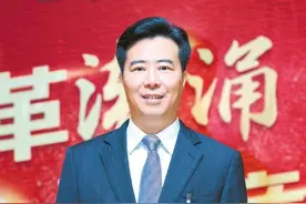 【新湖南市州访谈】奋力打造内陆地区改革开放高地——访省人大代表，怀化市委副书记、市长黎春秋图片