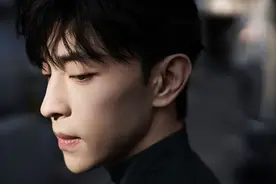 邓伦复出露脸了！大陆开新帐号被认证「演员」…曾6小时内遭全封杀图片