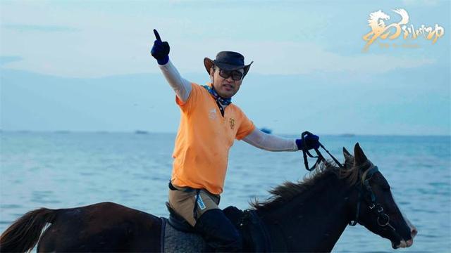骑马，看海，为友谊干杯！这位韩国大叔在威海过上了向往的生活