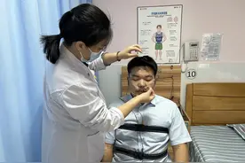 睡觉呼噜声时大时小，当心这种疾病找上你！图片