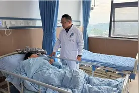 南充市南部县人民医院李涛：医者仁心照亮生命之光图片