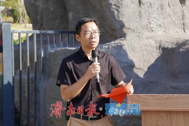 喜迎国庆 顽酷星球·呼啸谷大世界基尼斯认证揭幕