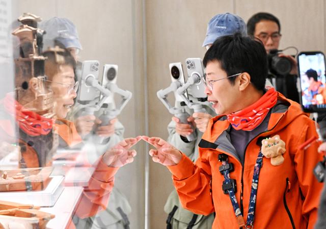 文化中国行｜蒙曼：重庆的底蕴厚得像大巴山，永远挖掘永远有内容