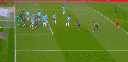 英格兰2-2比利时，蒂勒曼斯梅开二度，贝林厄姆读秒绝平
