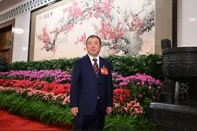 2024听两会|专访全国政协委员齐向东：AI带来的安全问题，需要用AI来解决图片