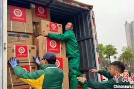 云南海外联谊会筹集逾百万元医疗物资捐助缅甸灾区图片