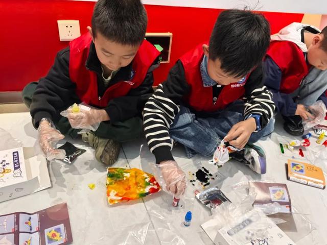 鲁甸：硬核科技邂逅非遗传承 点燃少年儿童科学梦