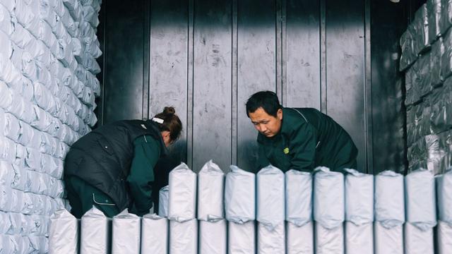 小包裹承载大民生 “崇信制造”雨森纸品飞入全国百万家