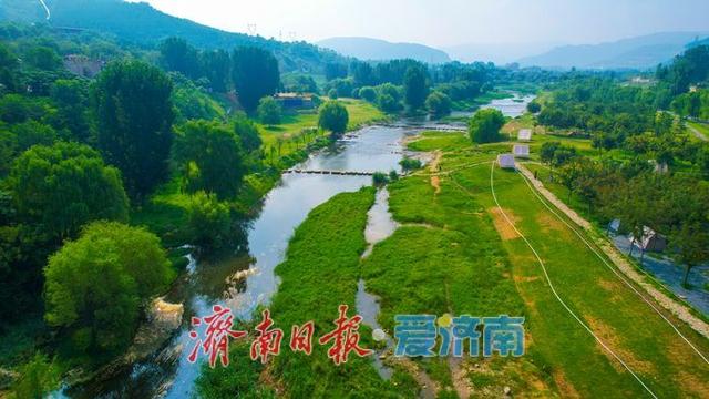 一年四季 泉在济南丨玉符河畔碧水绿树相映，绘就泉城清凉画卷