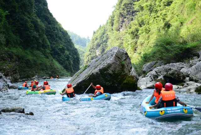 【绥阳县2025十大年度热词】山水赋能后，金银自然生——破译“清凉经济”的绥阳样本