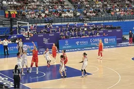 “我们准备好了！”中国女篮100:44战胜朝鲜队，将与日本队争夺金牌图片