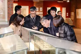 普通人能否改变世界？袁子弹唐立梅朱赢椿开讲：时间将给出答案图片