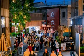 网红店+新场景，可冲！嘉兴南湖天地前三季节假日客流量同比增长15%图片