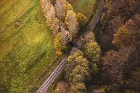 无人机眼中的秋季风景图片