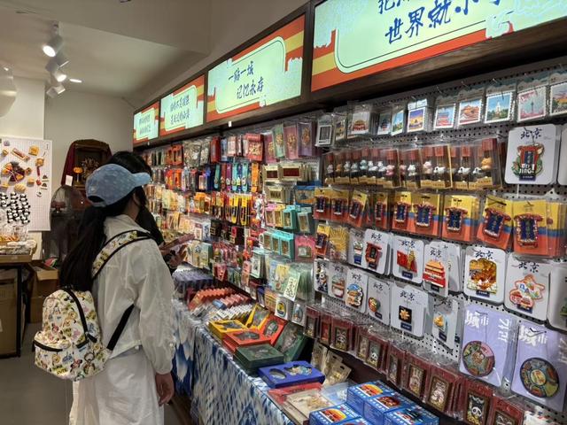 北京老胡同正变得越来越“年轻”