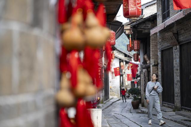 湖北羊楼洞：老街焕新打造特色旅游体验