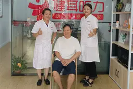 从沉闷到开朗，助听器帮老人重拾交流乐趣图片