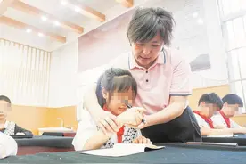 扎根基层特教30年 率先探索反向“普特融合”办学 她让千余名特殊孩子步入社会图片