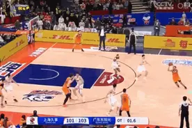 1.6秒三分绝杀 上海队绝境逢生图片