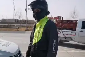 青海小伙骑摩托高速飞驰，宁夏交警：140都追不上！图片