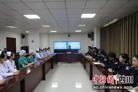 四川省成都病犯监狱：护理实战大练兵开赛图片