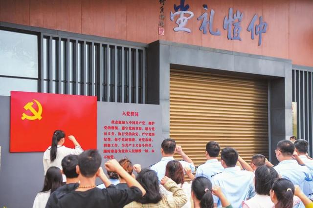 探寻革命足迹 追忆峥嵘岁月！来美兰奔赴一场红色之旅→