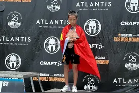 13岁中国少年杨至善斩获2023斯巴达勇士儿童世锦赛季军图片