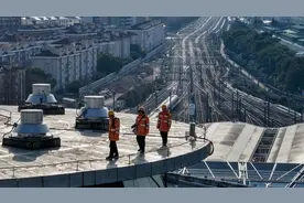 “00后”女孩：上海南站的春运守护星图片