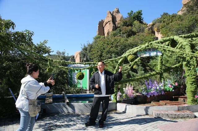 网络达人齐聚北票大黑山 多维视角解锁景区新魅力