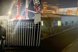 群租房院子里，晚上为何总有不明电缆出现？图片