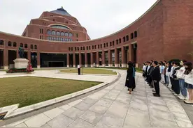 植此时光！绘就多彩“绿色画卷”，广东高校这样过植树节图片