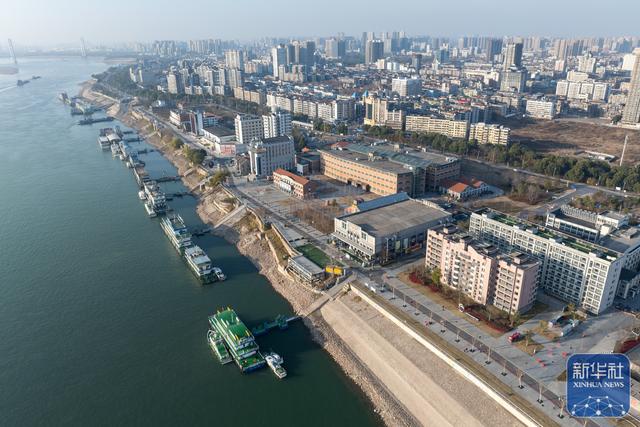 湖北荆州：旧码头变身城市新地标