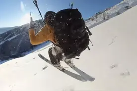 遇上乱流！“超级流浪师”李志在哈巴雪山飞滑翔伞失联！搜救正在紧张进行图片