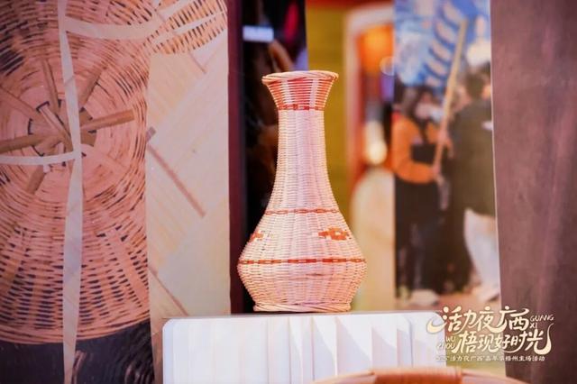 11月12日至16日！这次，我们换一种方式夜游梧州骑楼城→