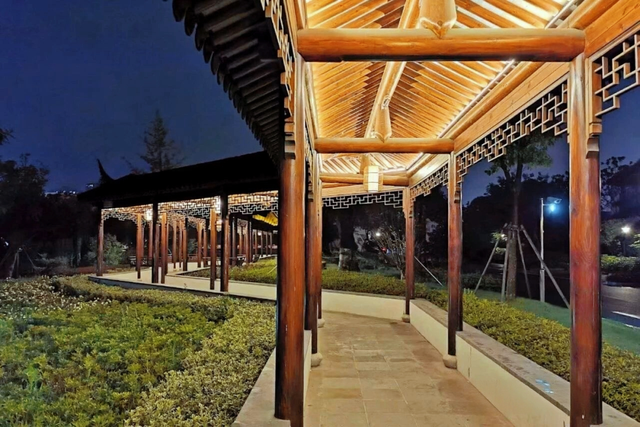 白天拍古风、晚上逛夜集市！这条老街带你穿越千年~