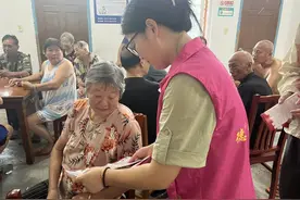 全国生态日系列活动⑬：德清洛舍镇开展“垃圾分类齐同行 光盘行动共参与”宣传活动图片