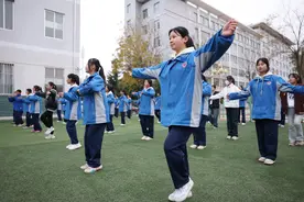 甘肃泾川：多彩体育社团促学生健康成长图片