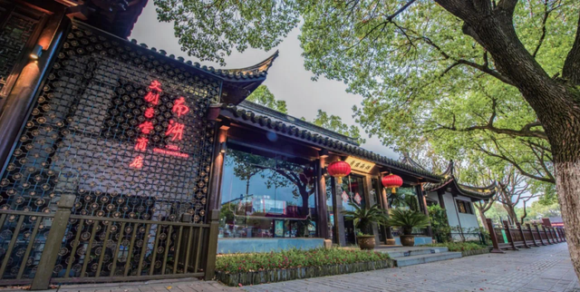 来趟南湖，总要带走些什么……