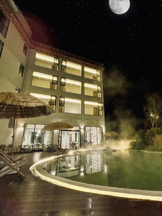 雪山下泡个汤，甘孜冬日真香！