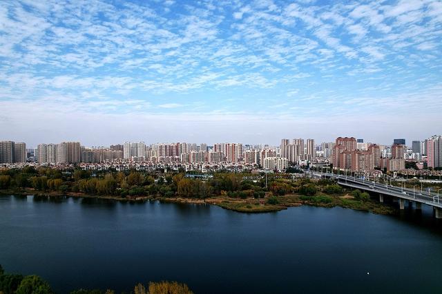 临沂：书法广场