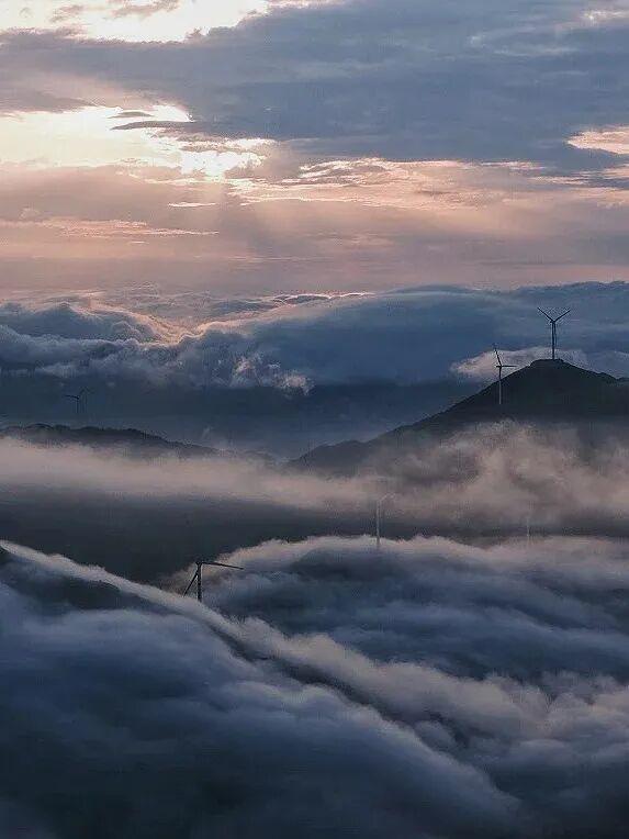 江西秋日自驾天花板，这几条公路带你驶入最美秋色！