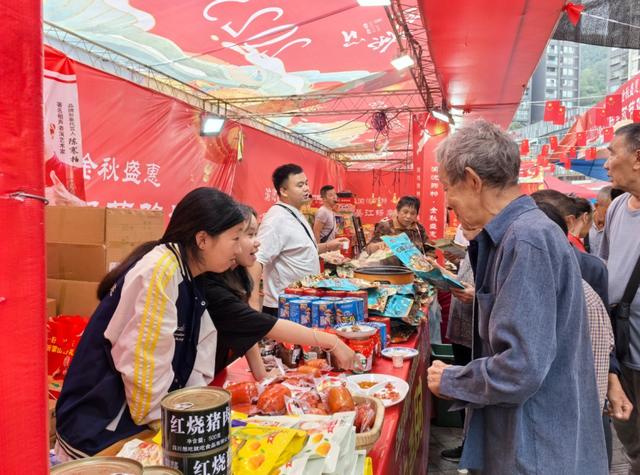 千里快评丨綦江双节消费火 多元融合是秘诀