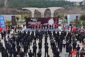 “大吉 520”黄河英雄会汽车越野挑战赛暨苹果丰收季燃情启幕图片