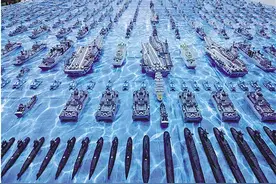 见证向海图强 杭州小伙制作760多艘人民海军舰艇模型图片