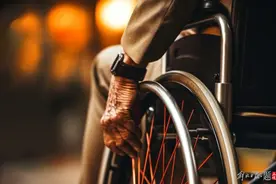 长护险时间补助和现金补助可以同时享受吗？图片