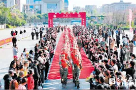 带着梦想，即刻出发！昆明多地举办新兵出征仪式图片