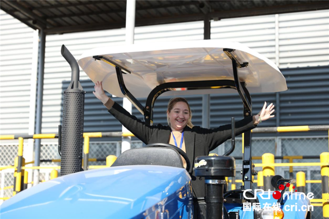 这里藏着中国最硬核的浪漫！外国网红狂赞：“洛阳，不愧是你！”