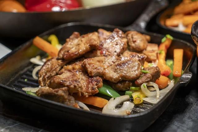 上海Citywalk正当时！市区5星级酒店客房折上折！大闸蟹自助、双人下午茶特惠价！免费住宿福利到